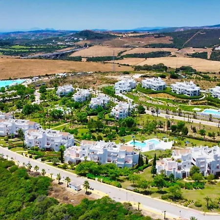 Al-104 - - Alcazaba Lagoon 2 Bedroom * Estepona