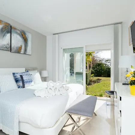 Al-104 - - Alcazaba Lagoon 2 Bedroom Apartmán Estepona