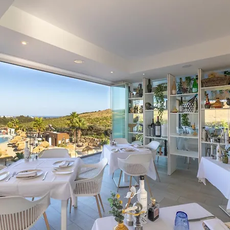 Al-104 - - Alcazaba Lagoon 2 Bedroom *